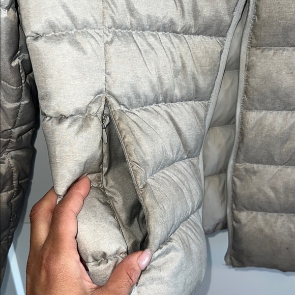 Gray Puffer Jacket - Eddie Bauer - Picture 3 of 13